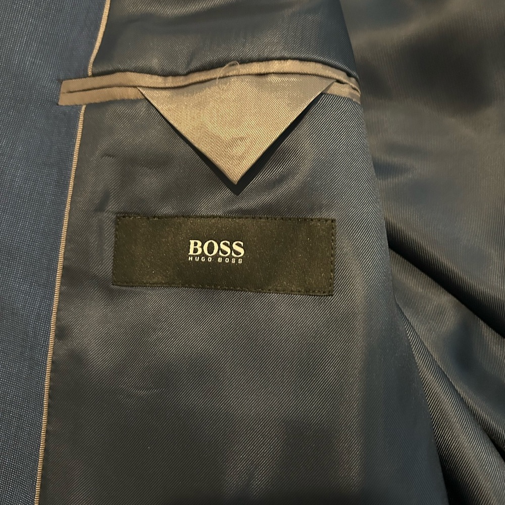 Hugo Boss Deep Blue Men's Suit - Picture 7 of 8